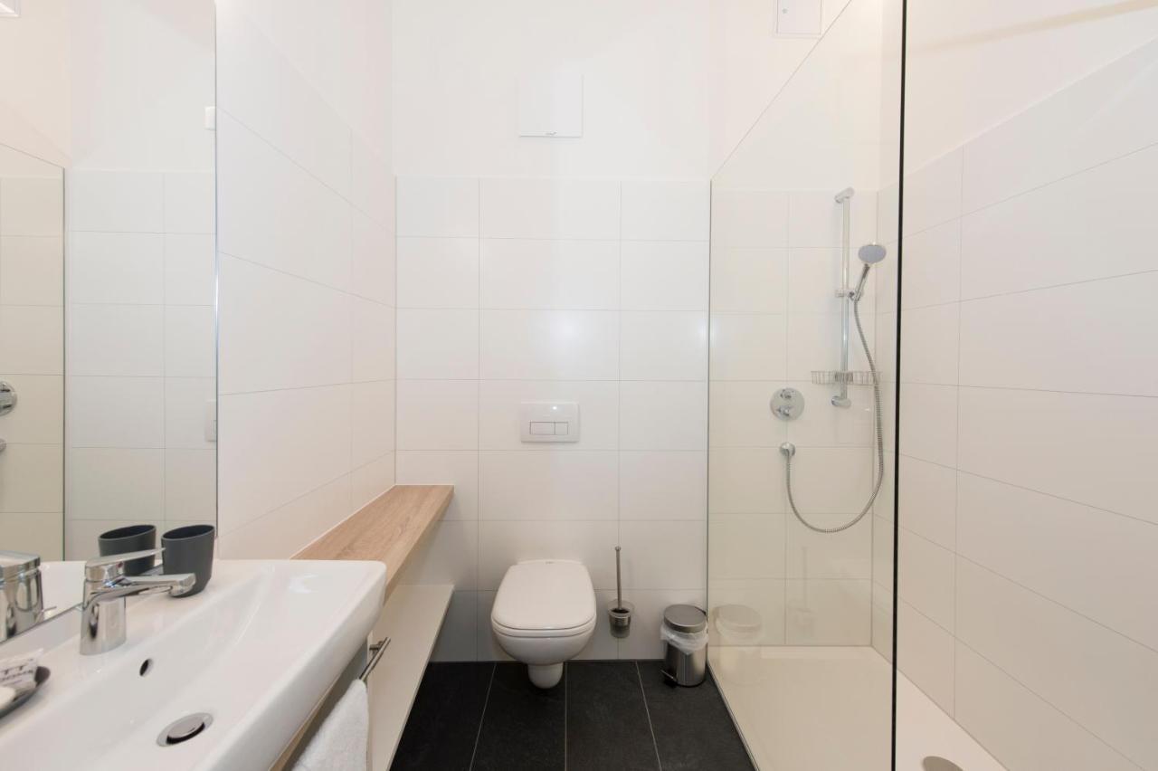 Tt-Rooms - Kontaktlos Mit Self Check-In I Free Parking Graz Ngoại thất bức ảnh